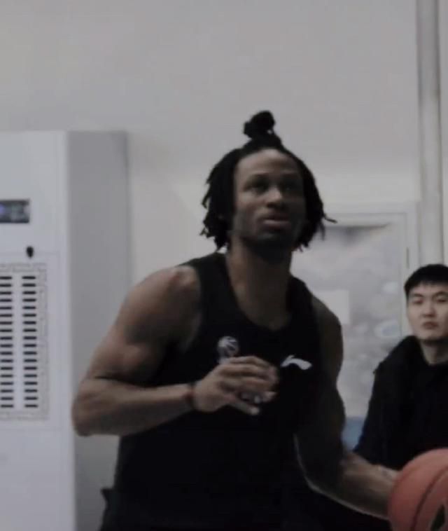 无法隐藏的本能偷拍